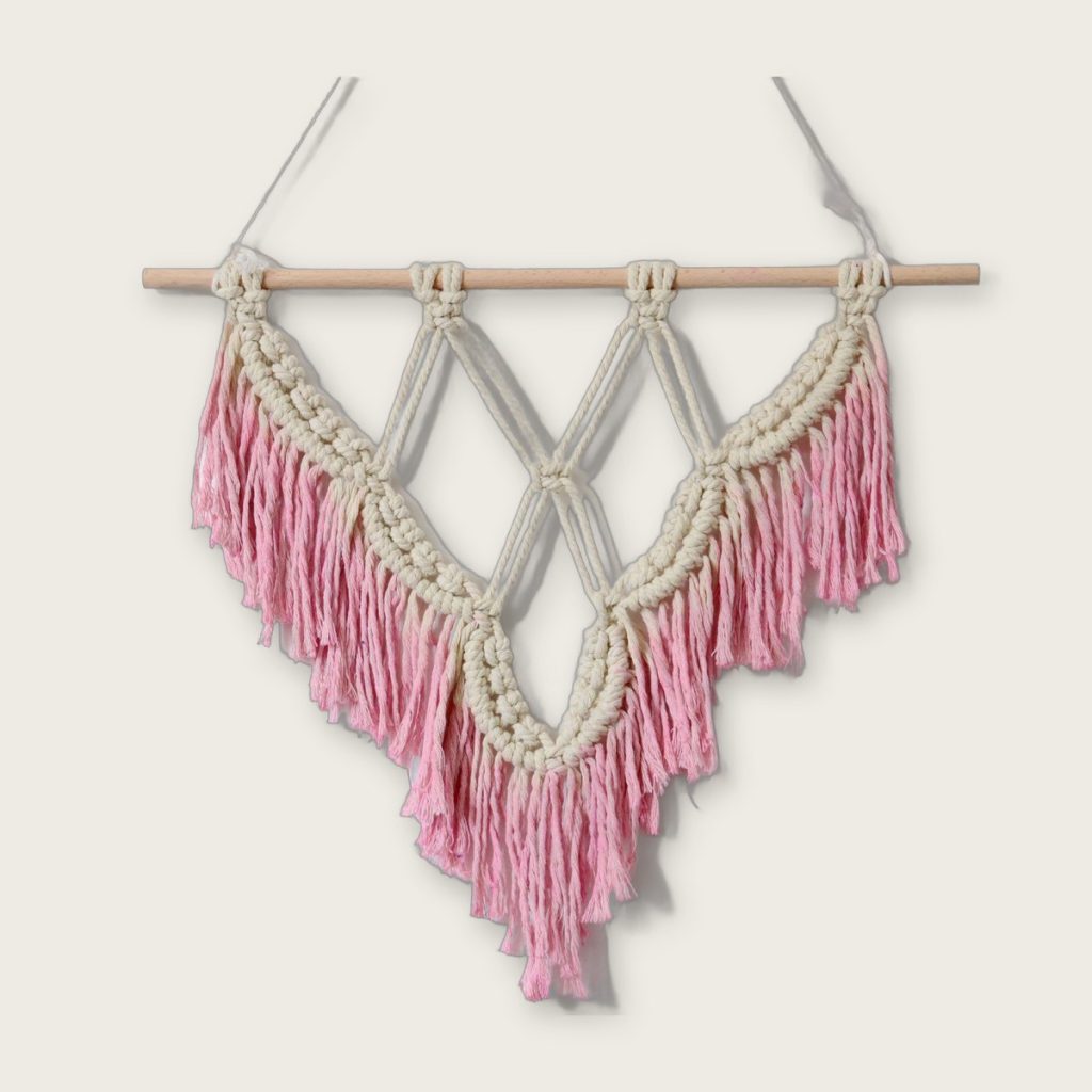 Macrame wandhanger met franjes — 40 x 50 cm